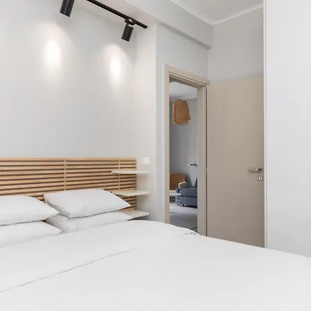 Sunshine By Halu! Centre Family Retreat Apartment *